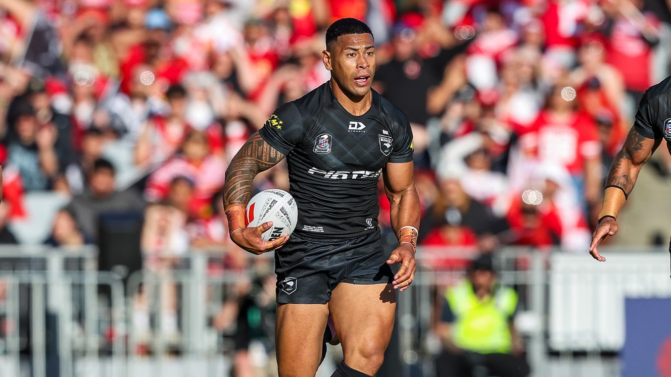 Storm sign Jamayne Isaako