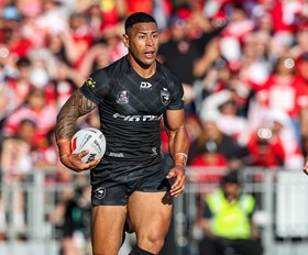 Storm sign Jamayne Isaako