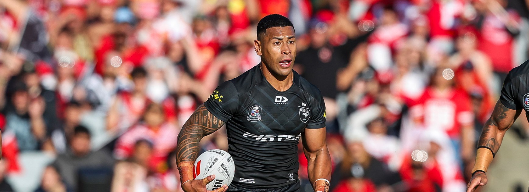 Storm sign Jamayne Isaako