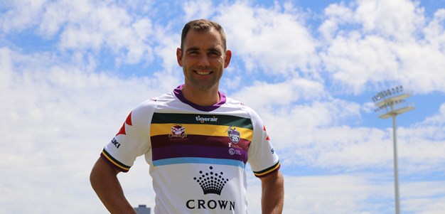 Smith launches Testimonial jersey