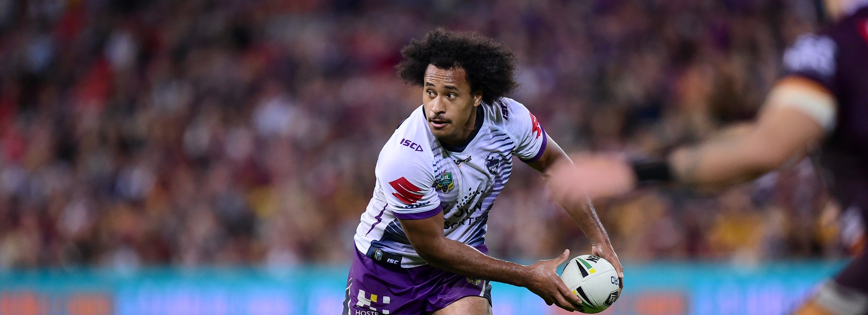 Kaufusi commits to Storm