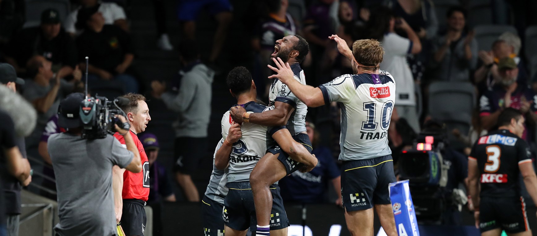 In Pictures: Round 1