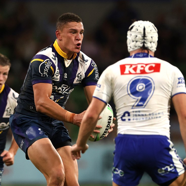 Storm fall to fast-starting Bulldogs